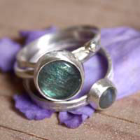 Eclipse lunaire, bague superposable en argent et labradorite