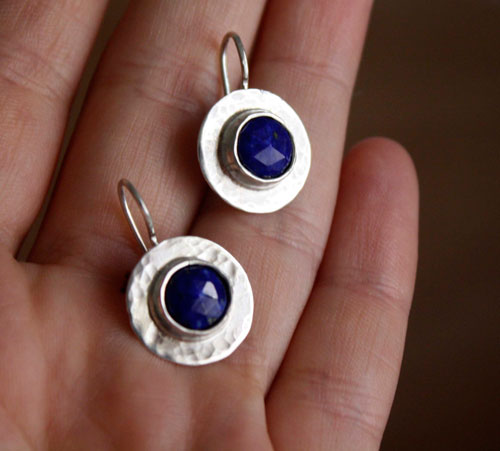 Lapis, boucles d’oreilles égyptiennes en argent et lapis-lazuli