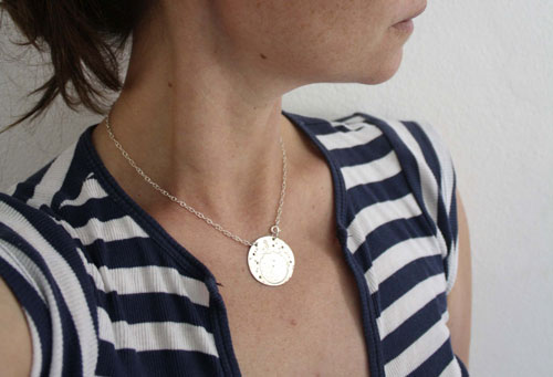 Le petit prince, collier la planète créée par Saint-Exupéry en argent