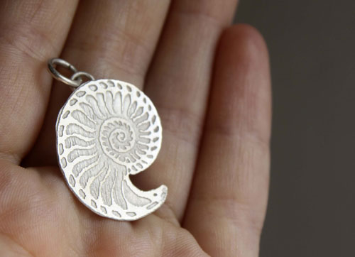 Nautilida, pendentif nautilus en argent