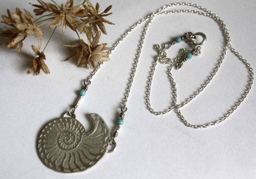 Nautilus, collier coquillage de stabilité et de pérennité en argent