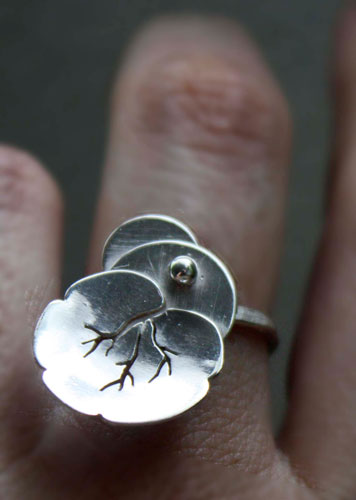 Nympheale, bague nénuphar lotus en argent