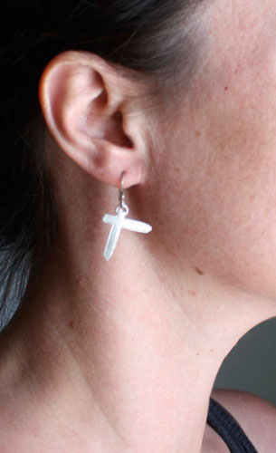 Indochine, boucles d’oreilles croix rock en argent