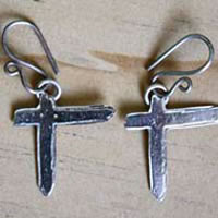 Indochine, boucles d’oreilles croix rock en argent