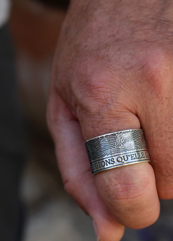 La mer joint les régions qu’elle sépare, bague citation en argent