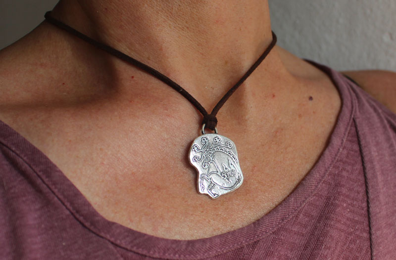 Princesse de l’Altaï, collier cerf des steppes en argent