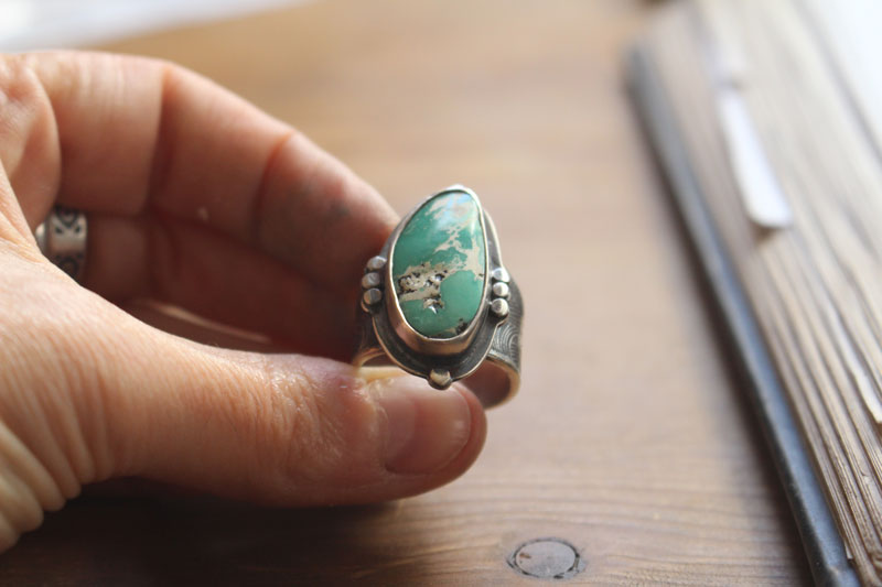 Se laisser porter, bague bateau origami en argent et turquoise Nevada