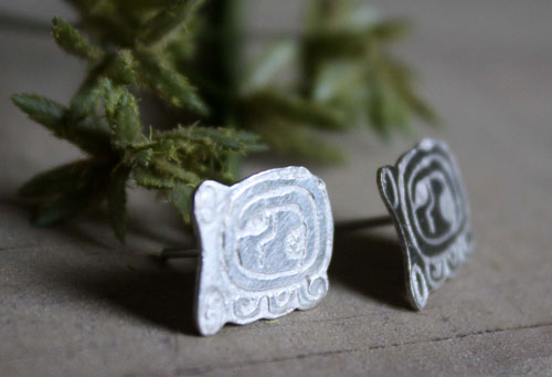 Tzolkin, boucles d’oreilles puces calendrier maya en argent