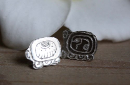 Tzolkin Tzolkin, boucles d’oreilles puces du calendrier maya en argent