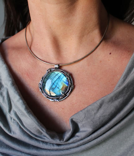 Pendentif personnalisé avec une labradorite